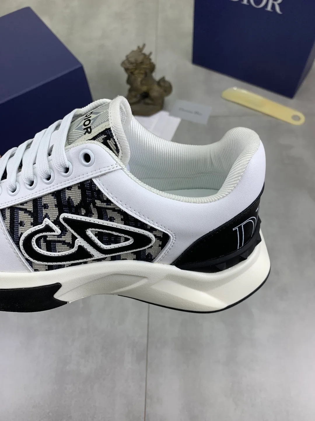 Men's Men's Shoes💰P440💰[New Style]🆘[Dior] 2025 Dior Original Lace-up Low-top Men's Shoes Classic casual shoes 🔥This model is the official classic model with high quality and made by famous original designers. It is made of high-quality cowhide with original materials➕comfortable and breathable mesh lining➕pigskin insole. The perfect last shape and generous and fashionable design have attracted many consumers and are suitable for drivers to drive🚗. What you want is the best quality in the market. Color: 4️⃣Color Code number: 38--44 (45 customized)